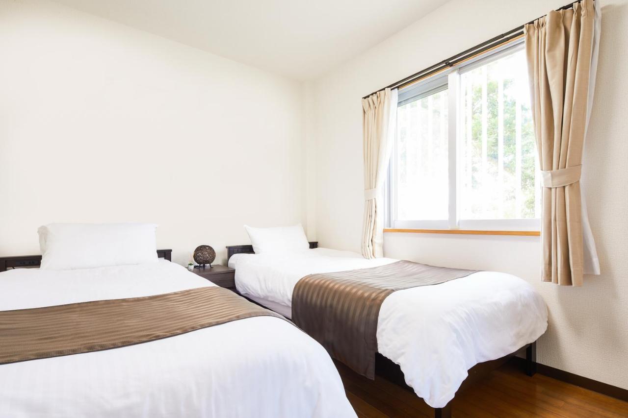 Forest Hills Of Yanbaru Motobu Exterior foto